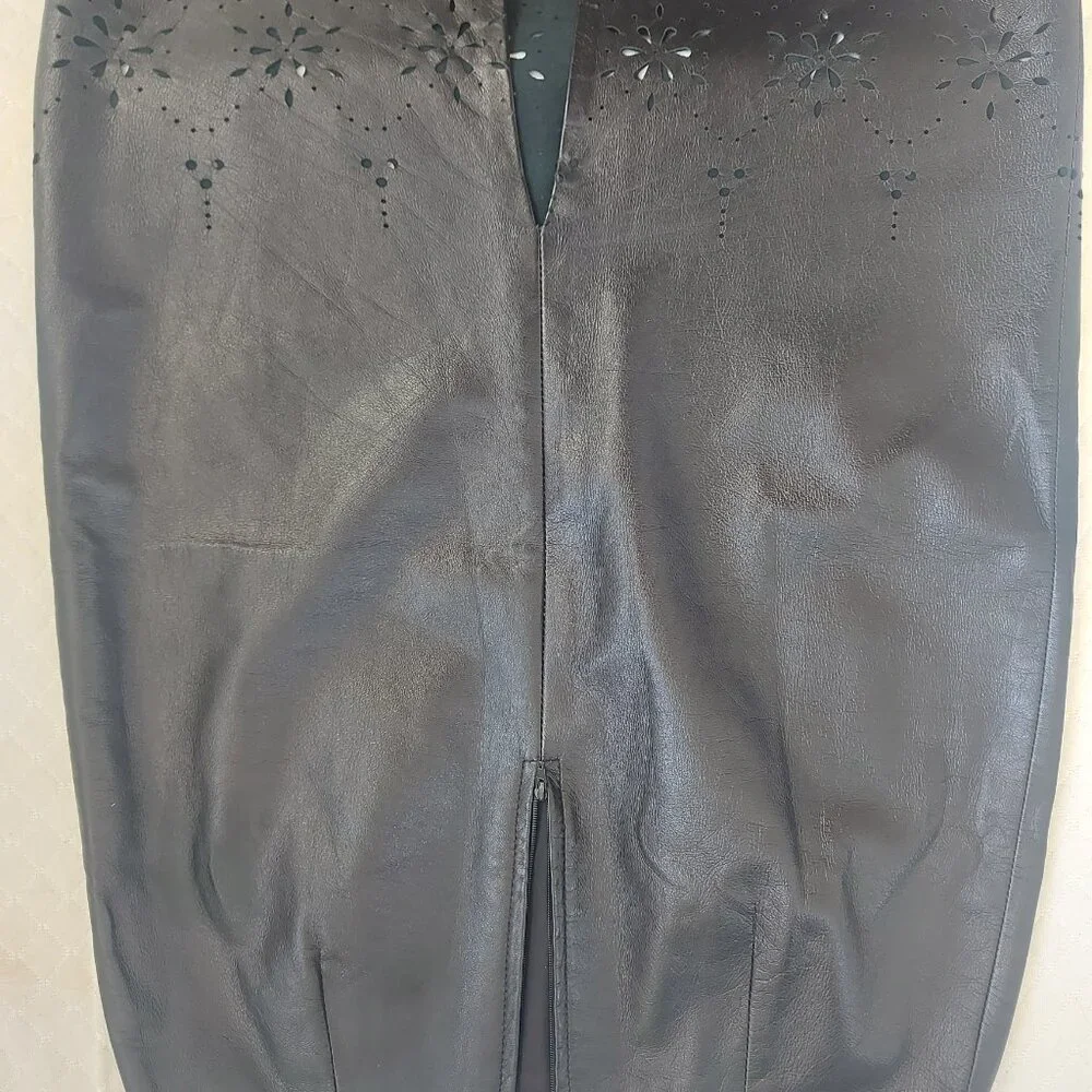 Danier leather two piece skirt suit - Picture 10 of 10